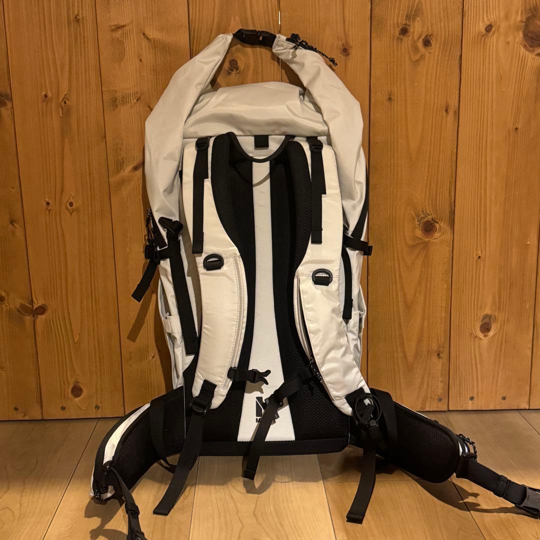 ミレー MILLET KHUMBU MC22 FOGGY DEW | N8014 ミレー MILLET KHUMBU MC22 FOGGY DEW | N8014