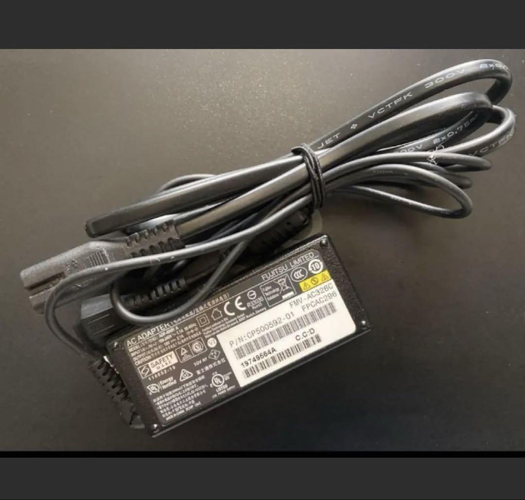 富士通LIFEBOOK U939/BW i5-8265U SSD512GB FUJITSU(富士通) LIFEBOOK U939 第8世代 Core i5 13.3インチ