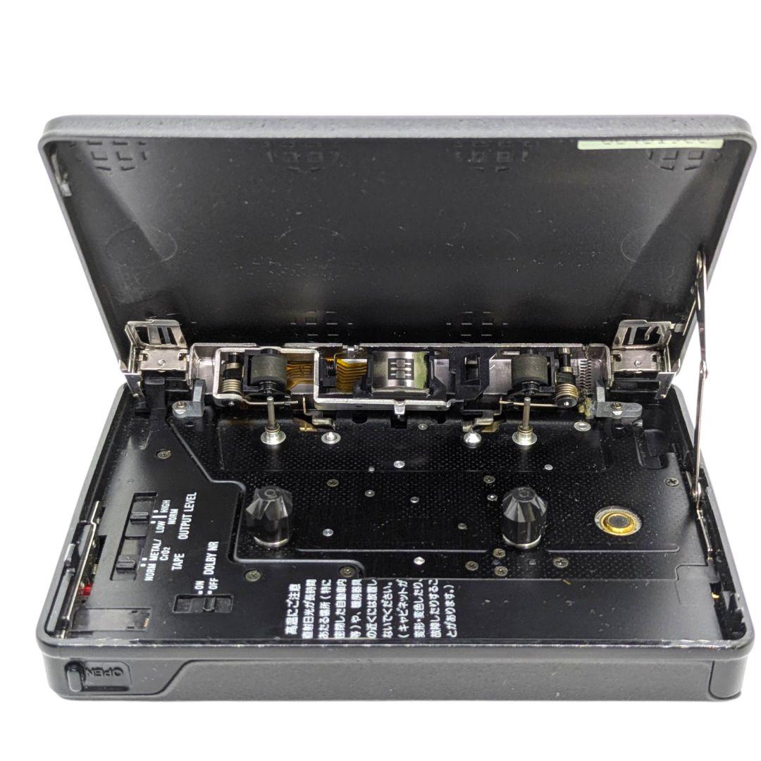 【外観美品】カーボン製99g!シャープの挑戦、希少モデル「Piu」 【外観美品】カーボン製99g!シャープの挑戦、希少モデル「Piu」