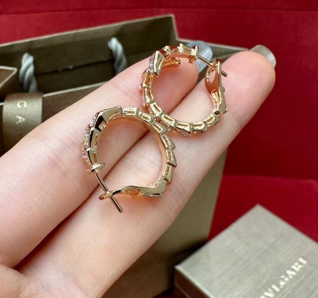 BVLGARI毒蛇オシャレで精緻なイヤリングローズゴールドペア目立った傷や汚れなし