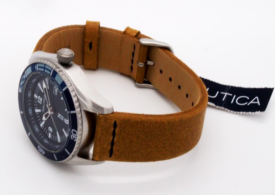 NAUTICA［ノーティカ］カジュアルメンズウォッチ　ネイビー×ブラウン　新品