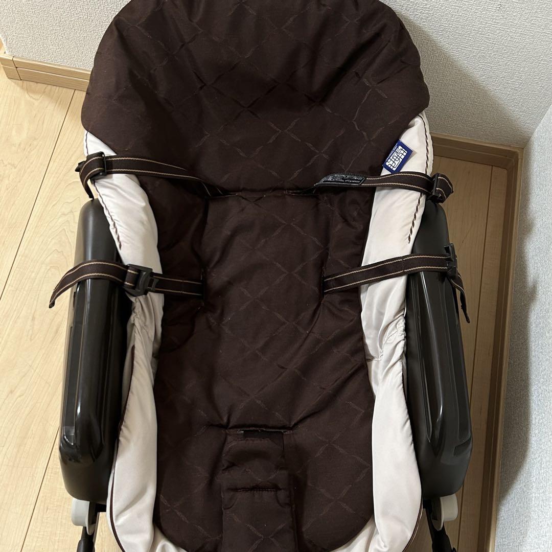 combi ネムリラ オート スウィング BEDi 電動ハイローチェアー