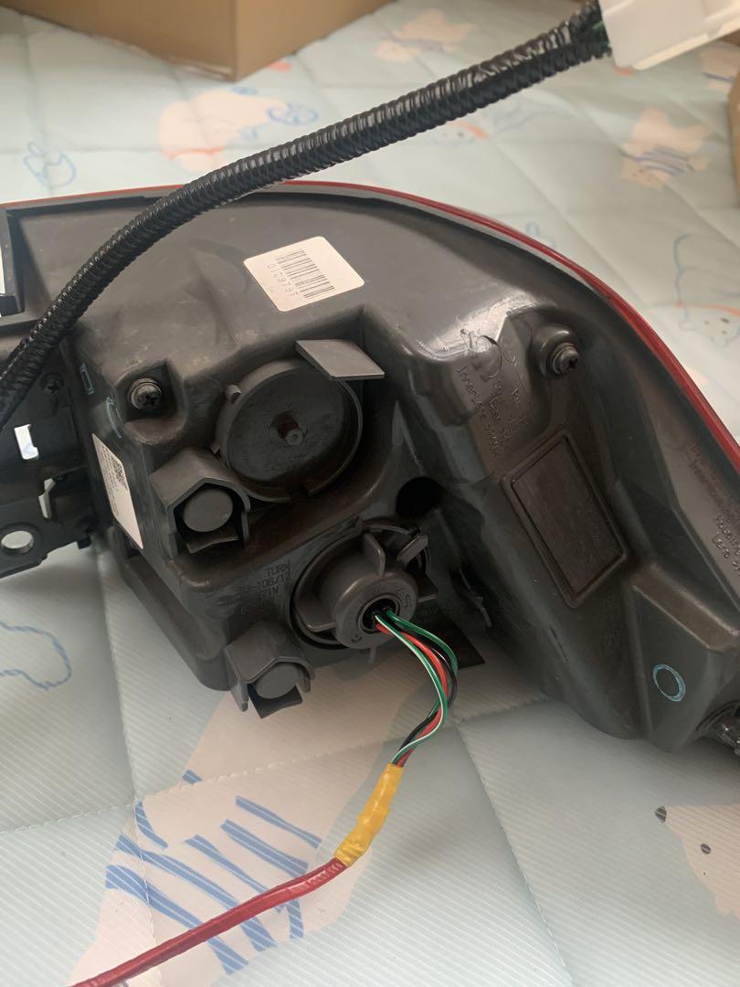 レクサス　IS350 左テールランプ　ASSY