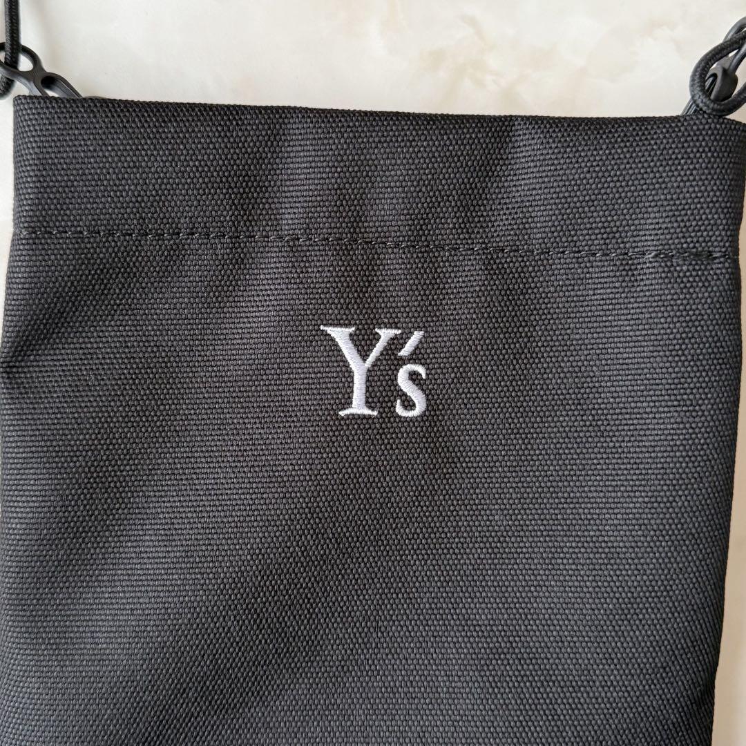 優先配送 完売品✨【Y's × New Era】コラボ サコッシュ ブラック ロゴ刺繍 バッグ