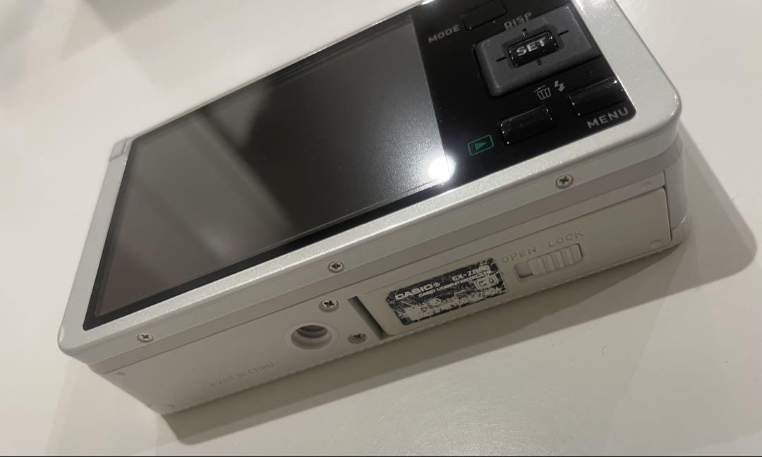CASIO EXILIM EX-ZR60コンパクトデジタルカメラ SDカード付