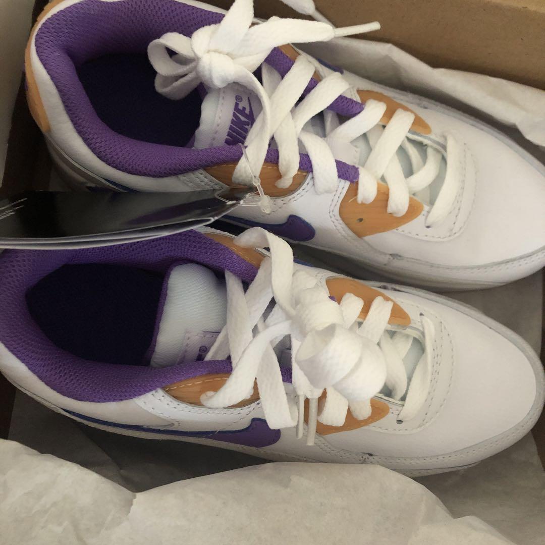 新品　NIKE エアマックス　22センチ