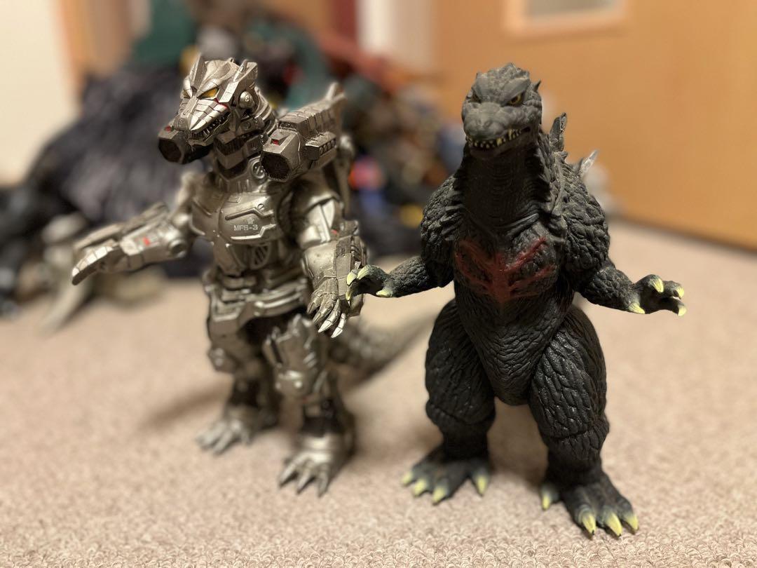 抽選販売】S.H.MonsterArts メカゴジラ (1993)＆ガルーダ