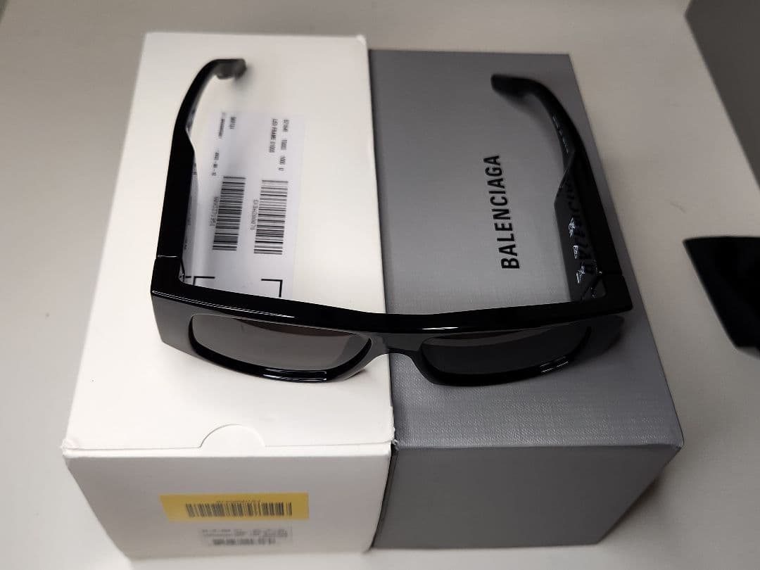 BALENCIAGA LED サングラス