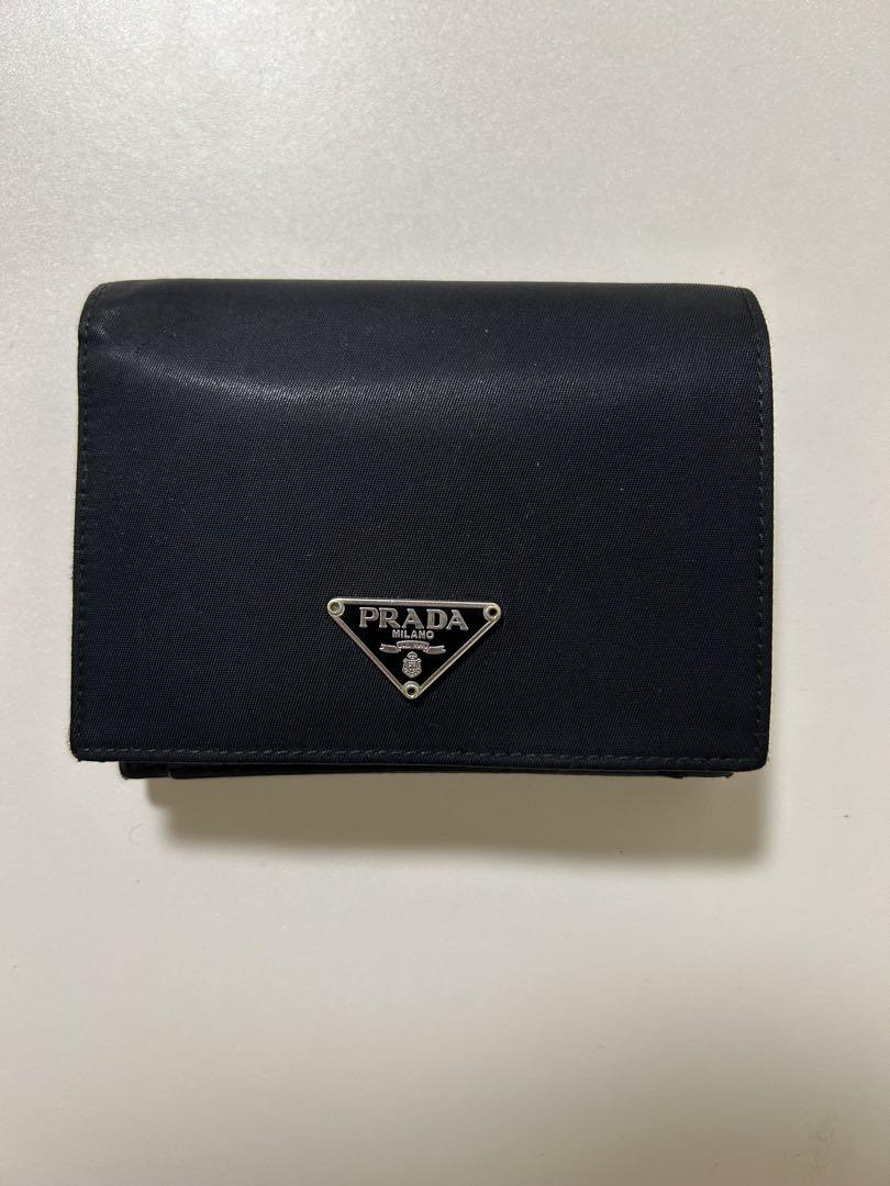 PRADA 2つ折り財布
