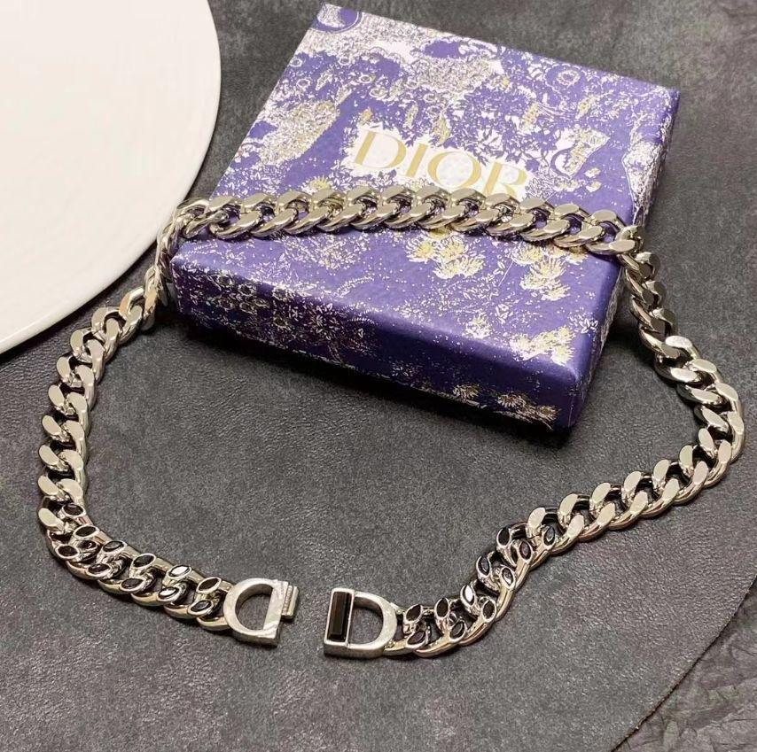 DIOR HOMME CD ICON チェーンリンクネックレス 真鍮&クリスタル