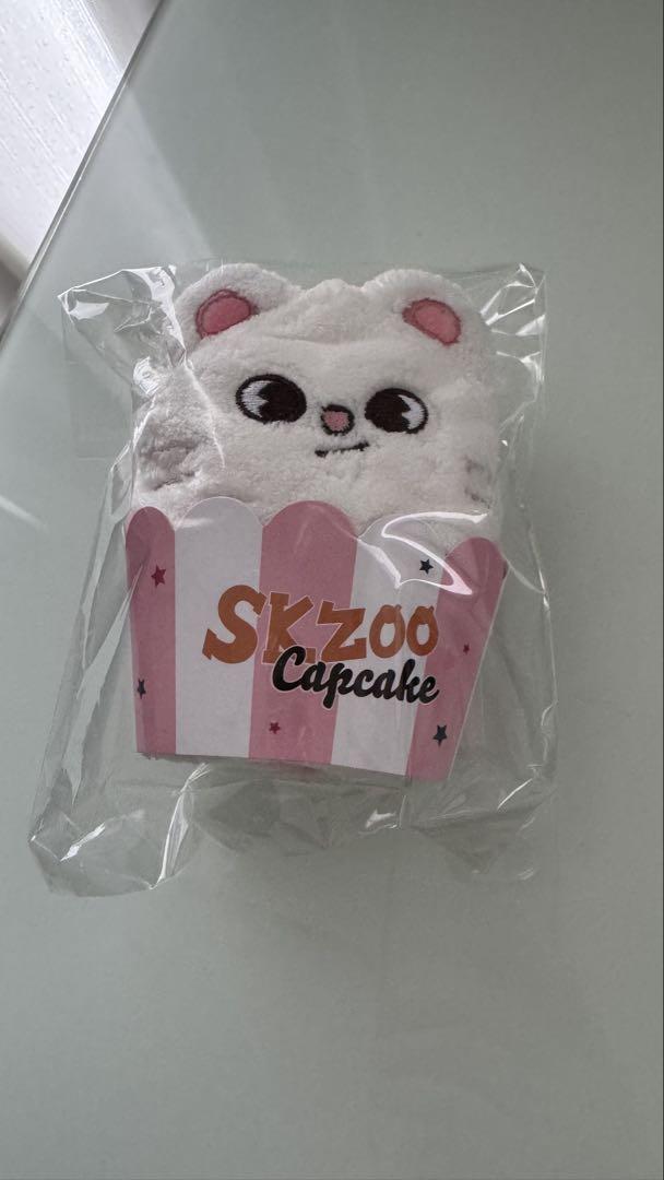 新品　skzoo ジニレット　カップケーキタオル