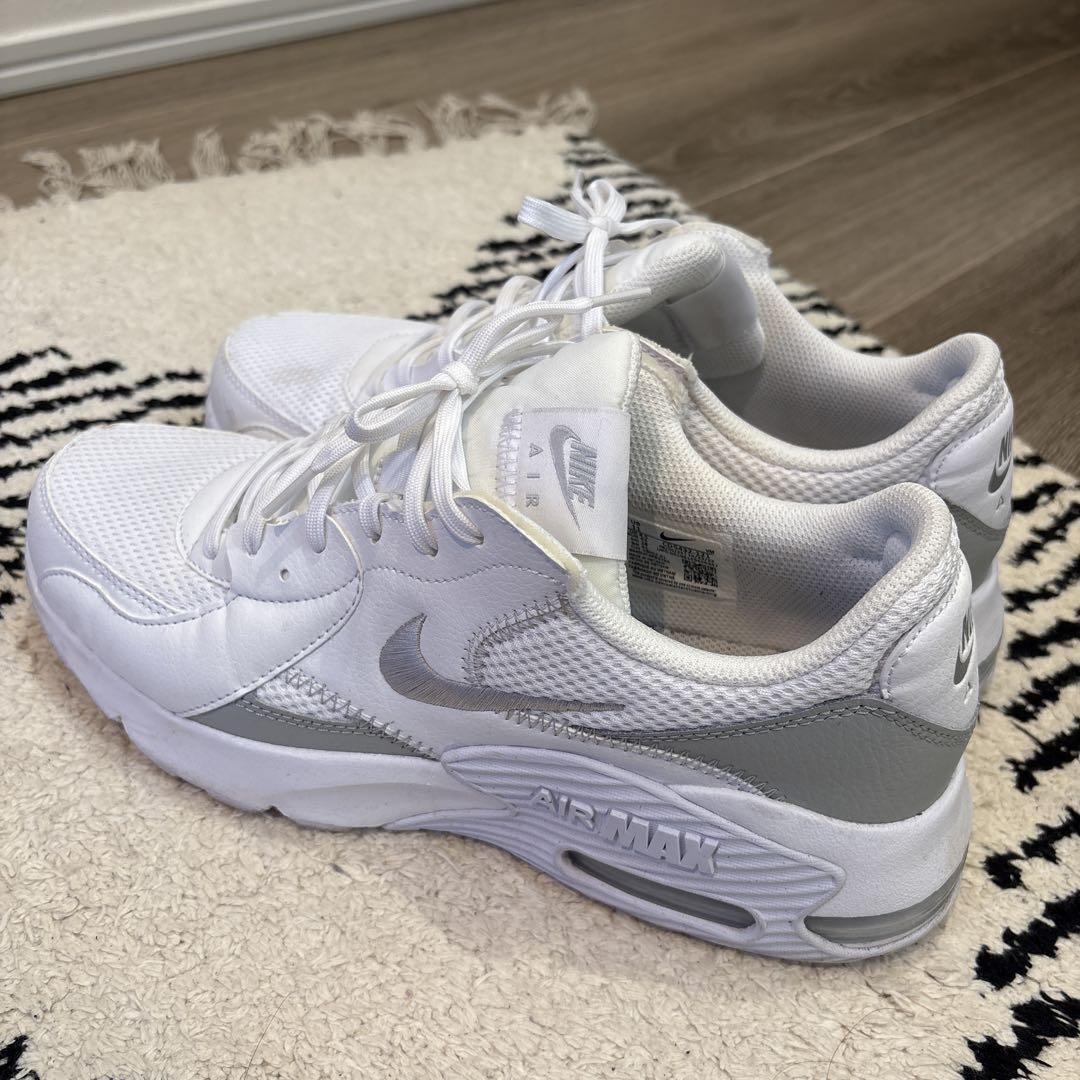 NIKE AIR MAX