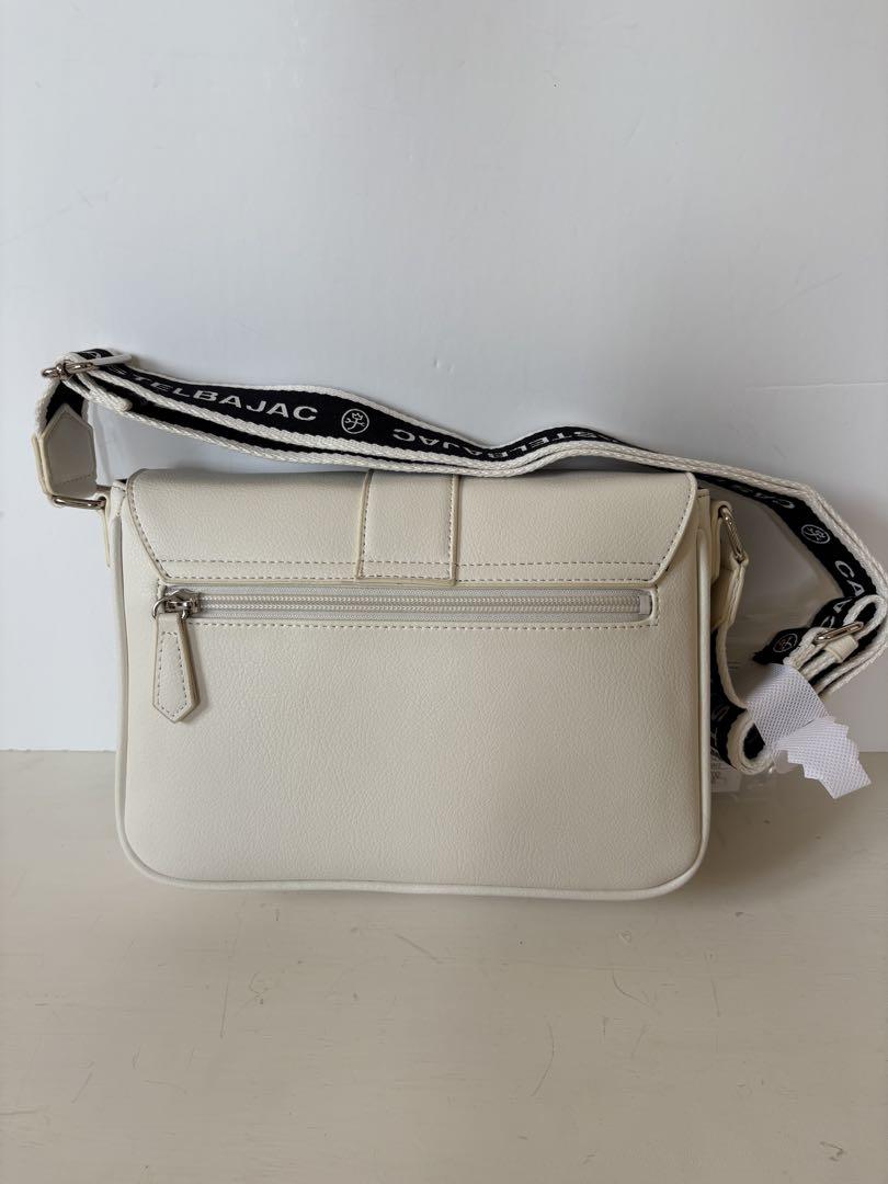 【新品】カステルバジャック　ショルダーバッグ　白
