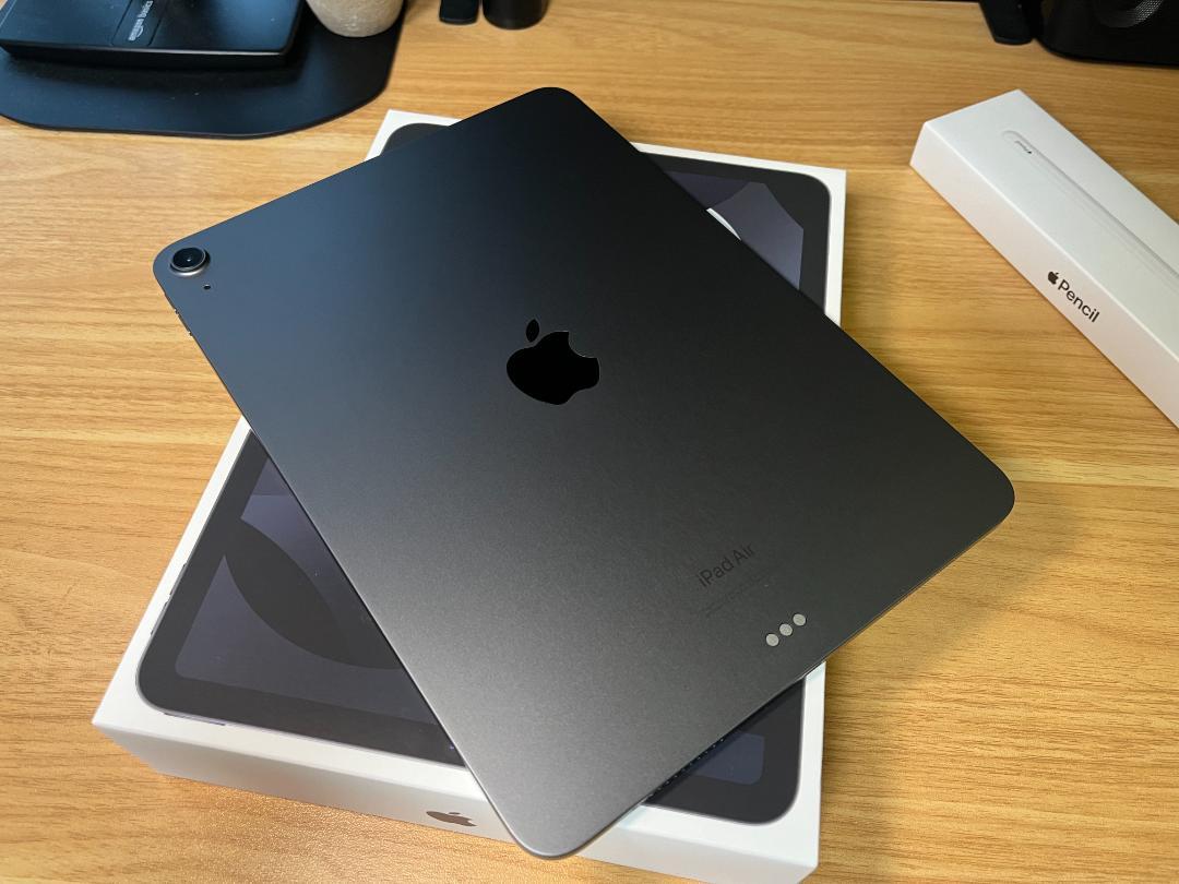 iPad Air 第5世代 (Apple Pencil第二世代)