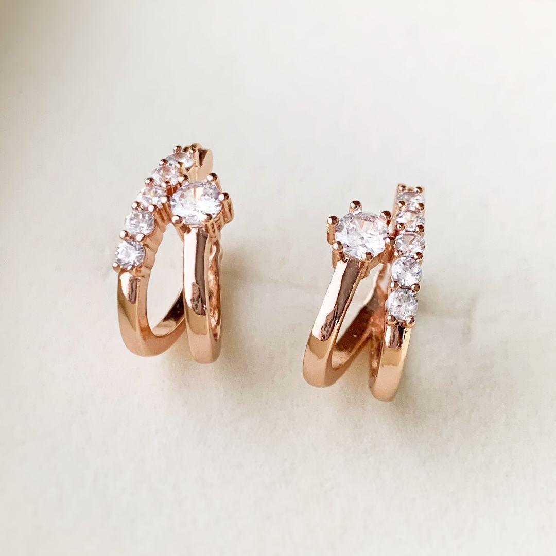 044At【高品質✨】2連風フープピアス ピンクゴールド