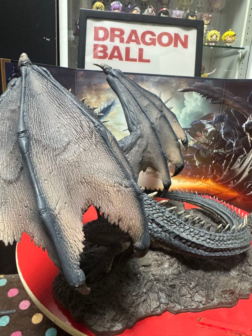 ス目立った傷や汚れなし