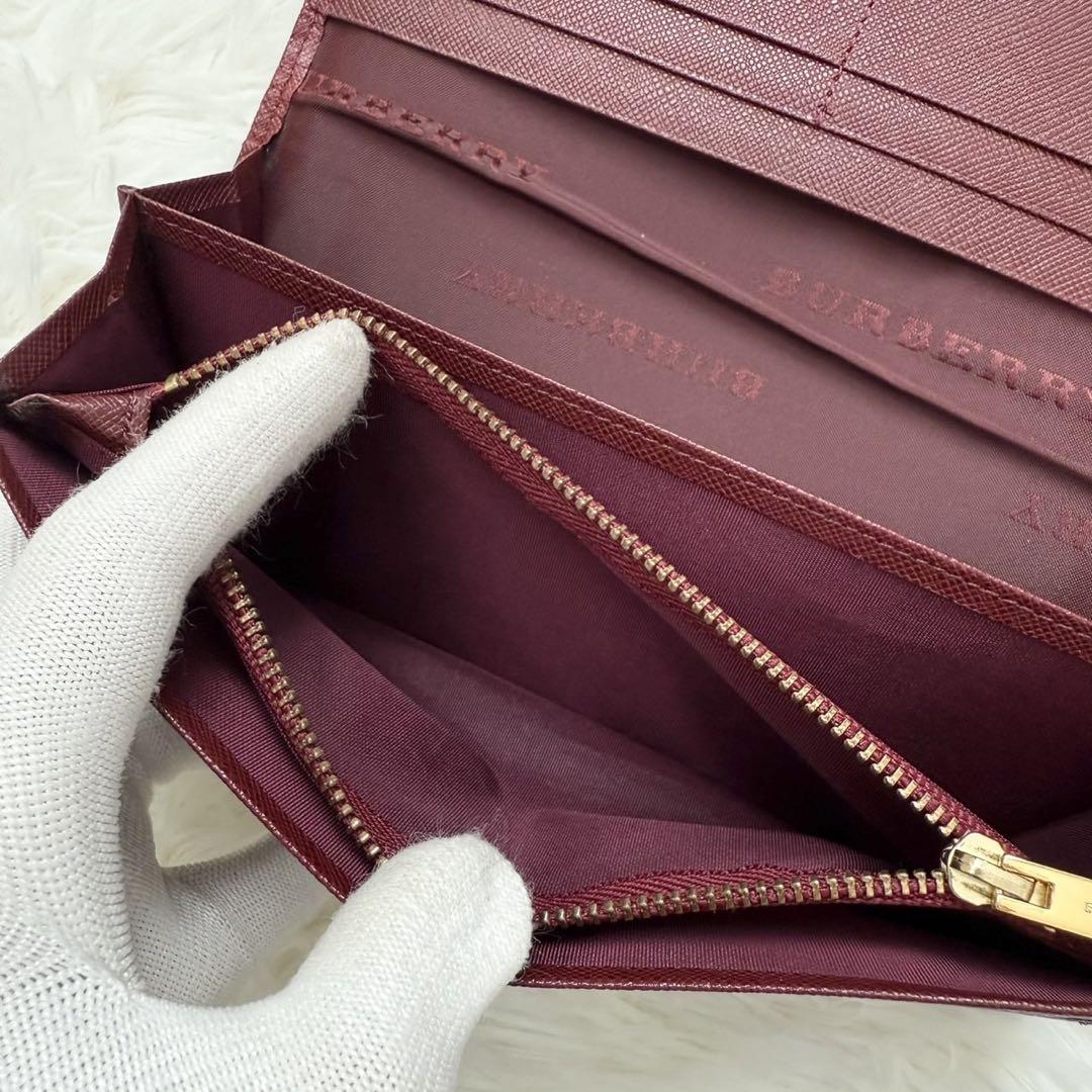 【人気】BURBERRY バーバリー　長財布　ノバチェック　レザー　シャドー　赤