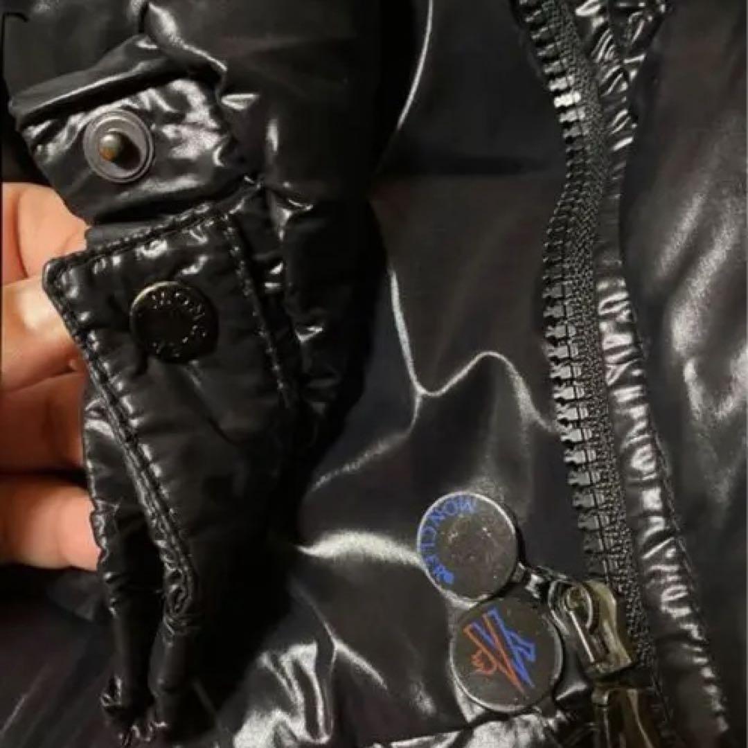 MONCLER☆FLUMET フード ダウンパディングジャケット ブラック MONCLER ブラック ダウンジャケット フード付き