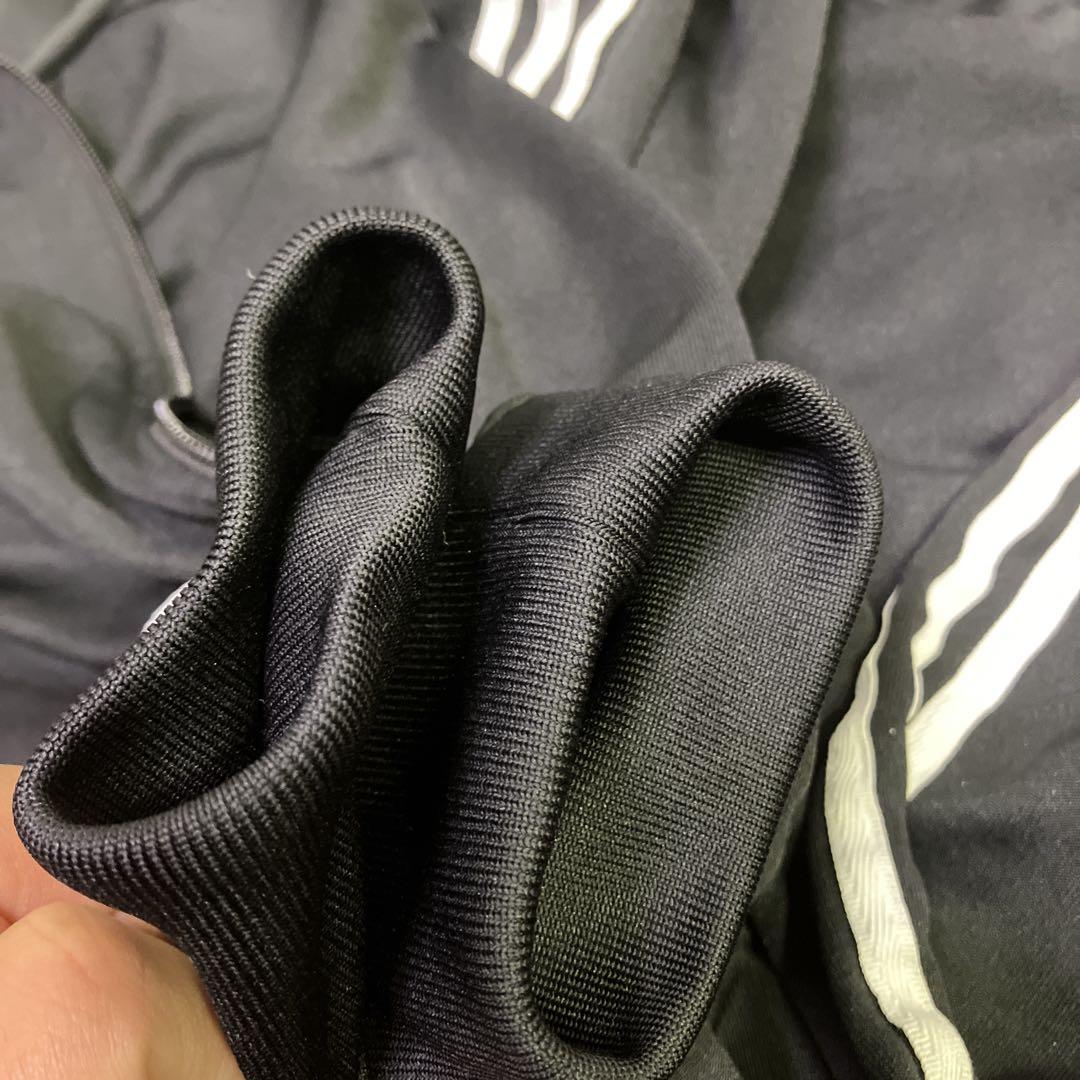 adidas フード付き　セットアップ　ジャージ