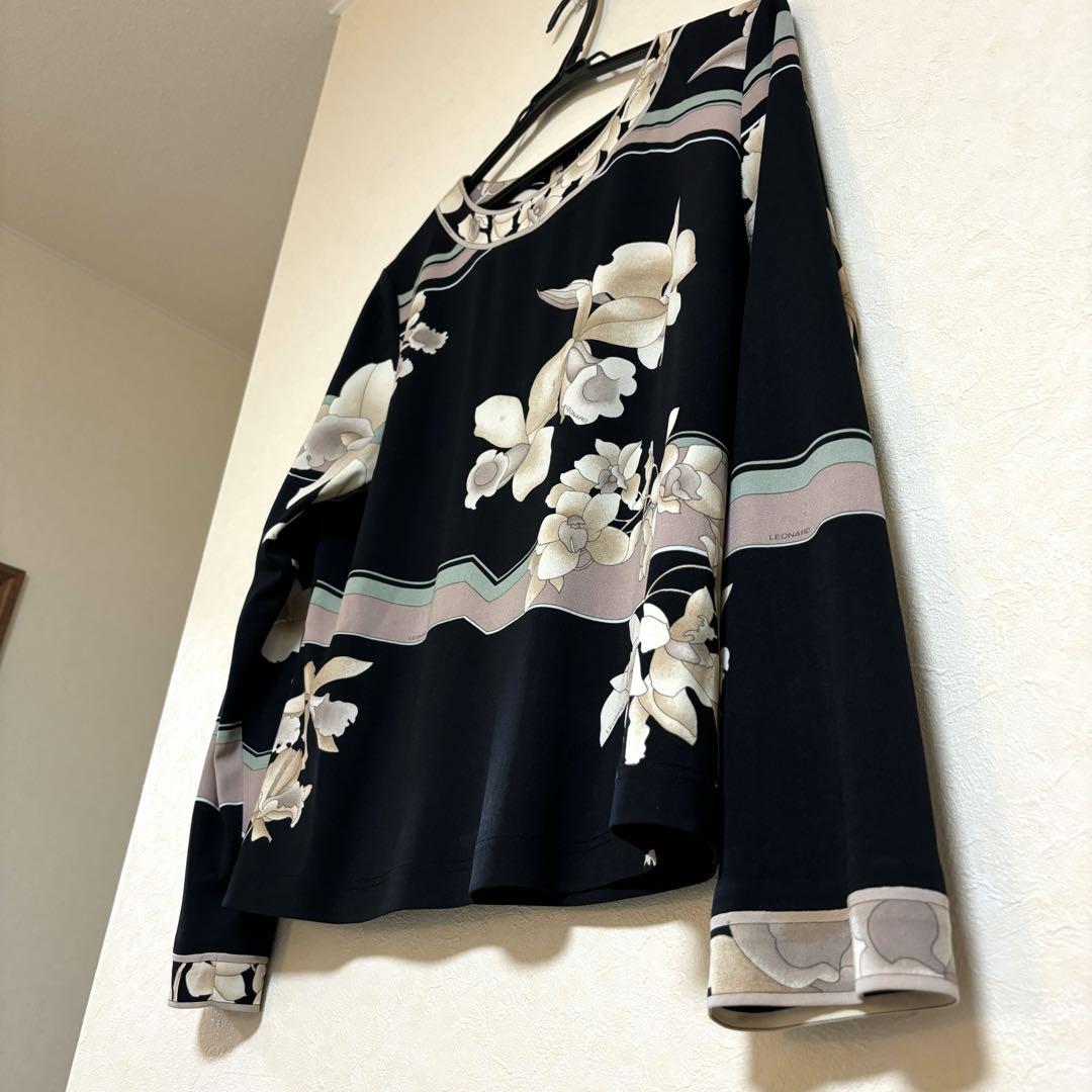 レオナール　カットソー　花柄　黒　LLサイズ