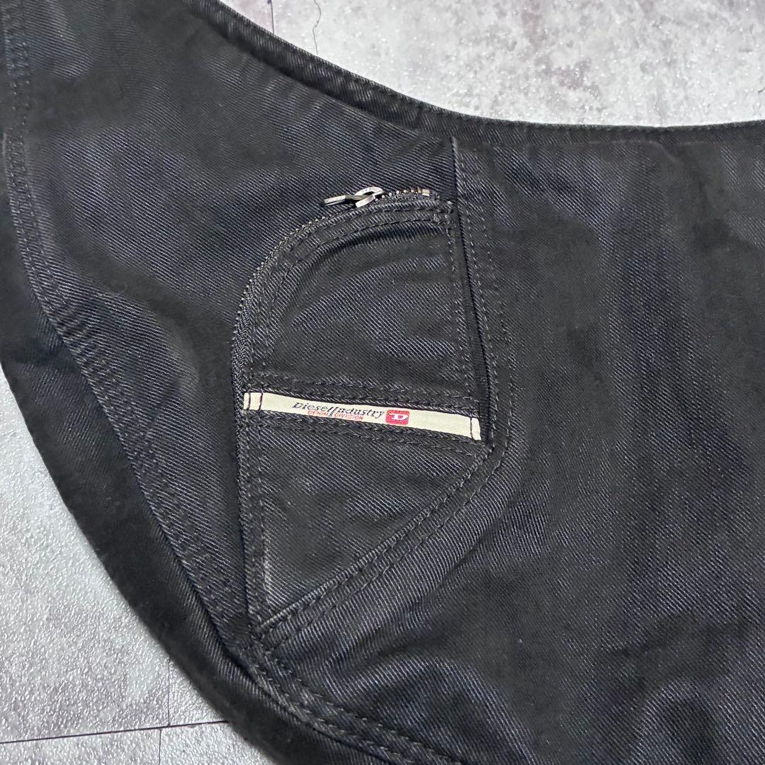 00s diesel one shoulderbag halomoon y2k 00s diesel one shoulderbag halomoon y2k