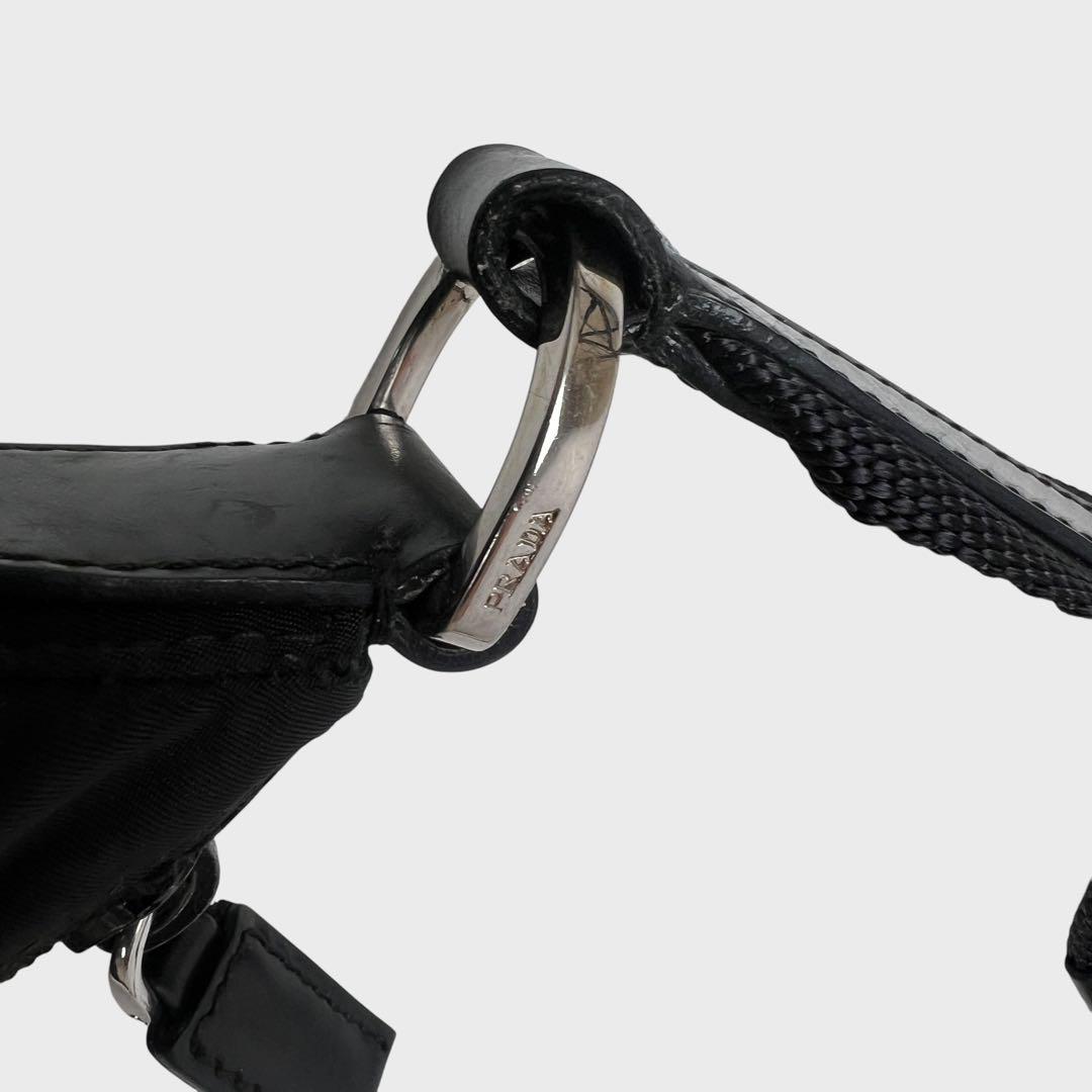 バッグ PRADA utility multi pocket shoulder bag