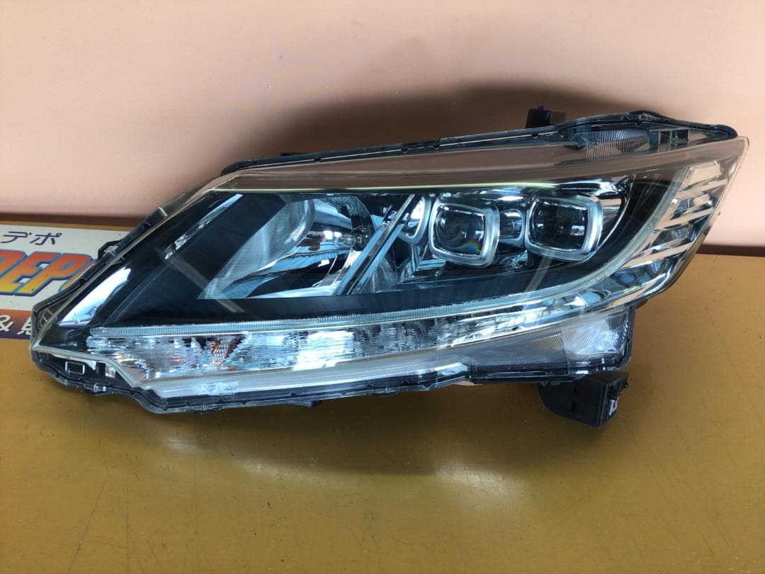 オデッセイ RC1 純正 左 ヘッドライト LED KOITO100-18076 売り切れ