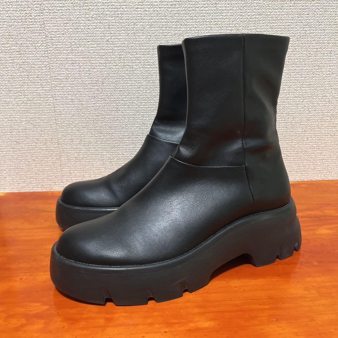 ❀1度のみ着用 ルタロン ショートブーツ 黒 ブラック 22cm SSサイズ