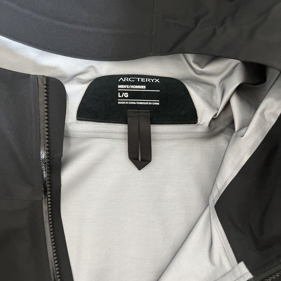 ARC’TERYX Beta Jacket