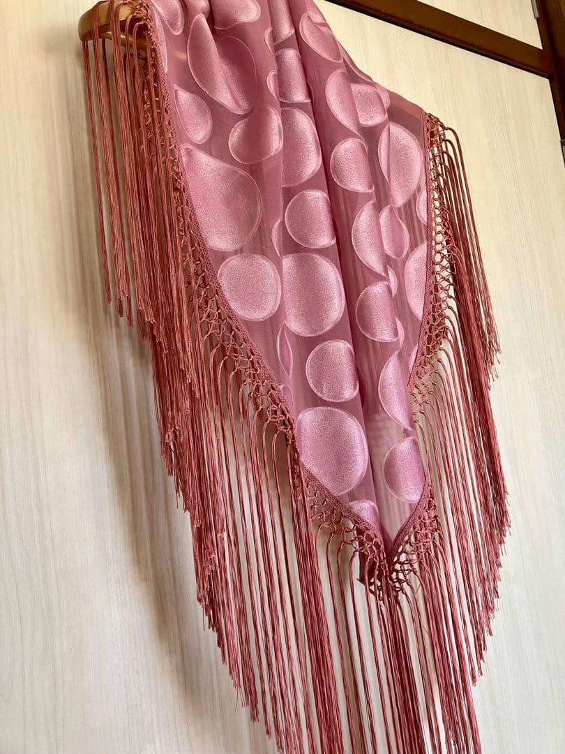 スペイン製 フラメンコ マントンシージョ ローズ色目立った傷や汚れなし