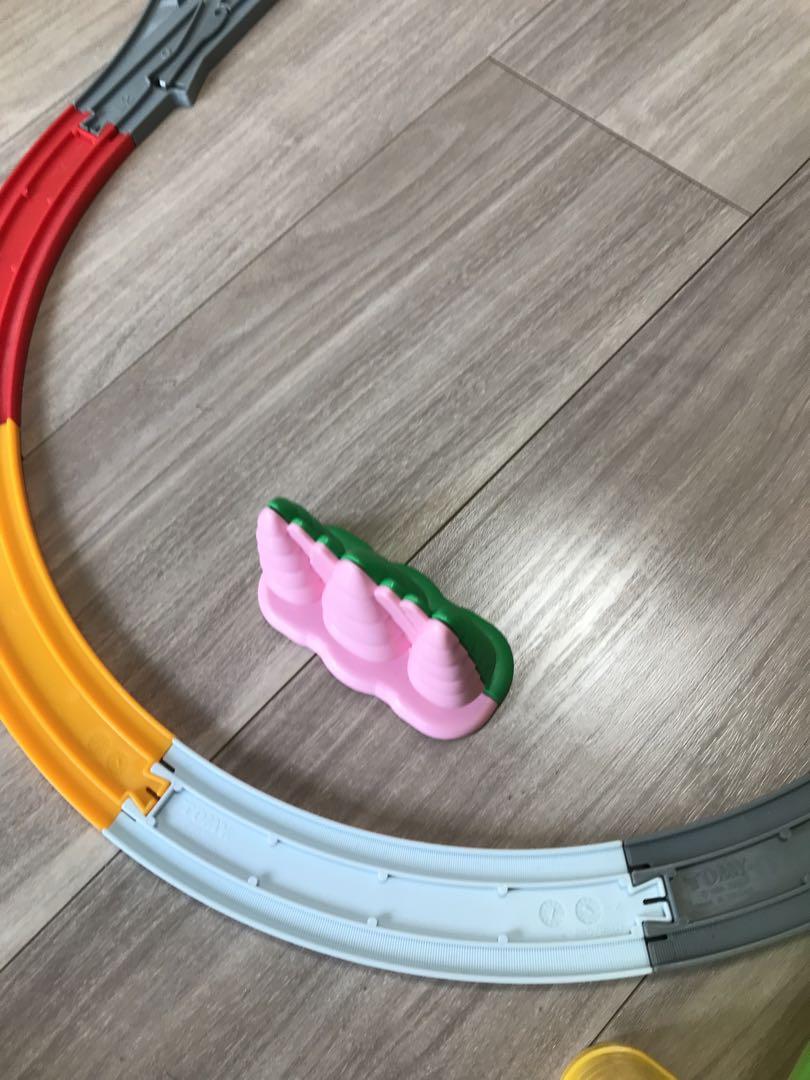 プラレール