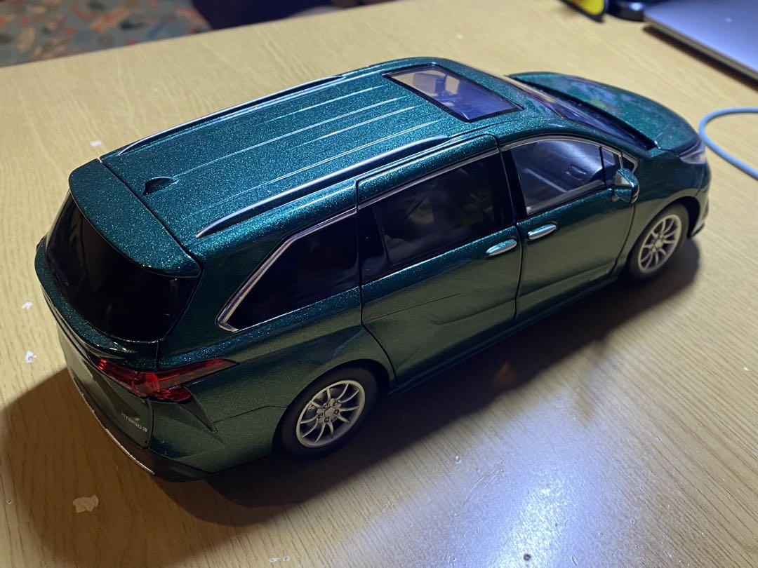 1/24 トヨタ　シエナ