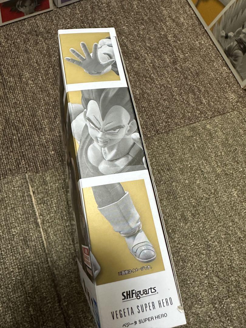 SHFiguarts ベジータ，フリーザ，孫悟空超サイヤ人ゴッド三体セット