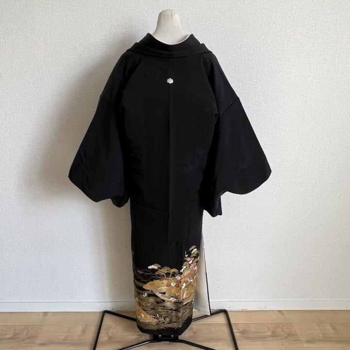 人気直販 #2467 和装羽織 羽織紐付き 一つ紋 刺繍のような花丸地紋 黒無地 人気直販 #2467 和装羽織 羽織紐付き 一つ紋 刺繍のような花丸地紋 黒無地