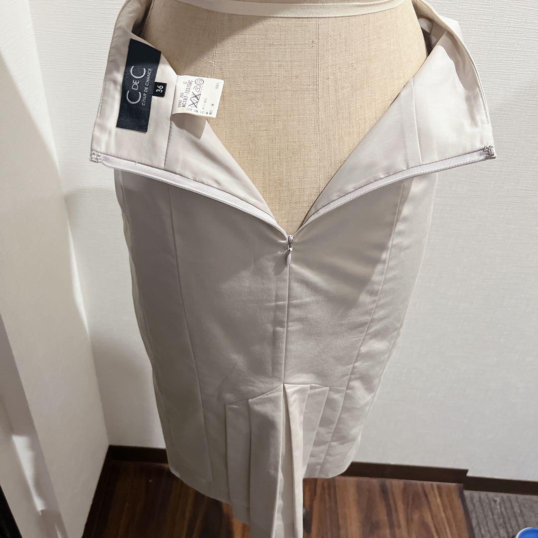 〝美品〟cdec スーツ　入学式　セット　冠婚葬祭　白スーツ　卒業式　白