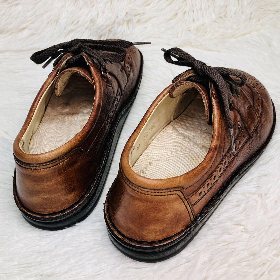 【美品】フィンコンフォート 40 メダリオン ウイングチップ 茶
