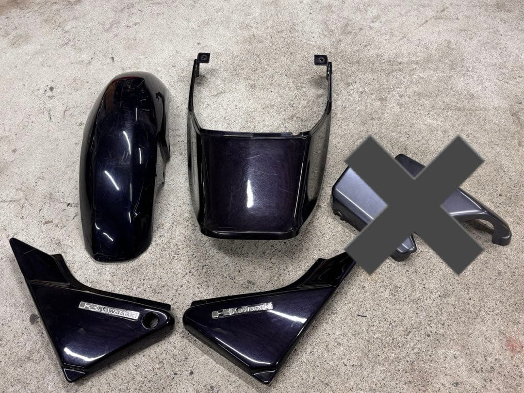 ゼファー400 外装全体的に状態が悪い