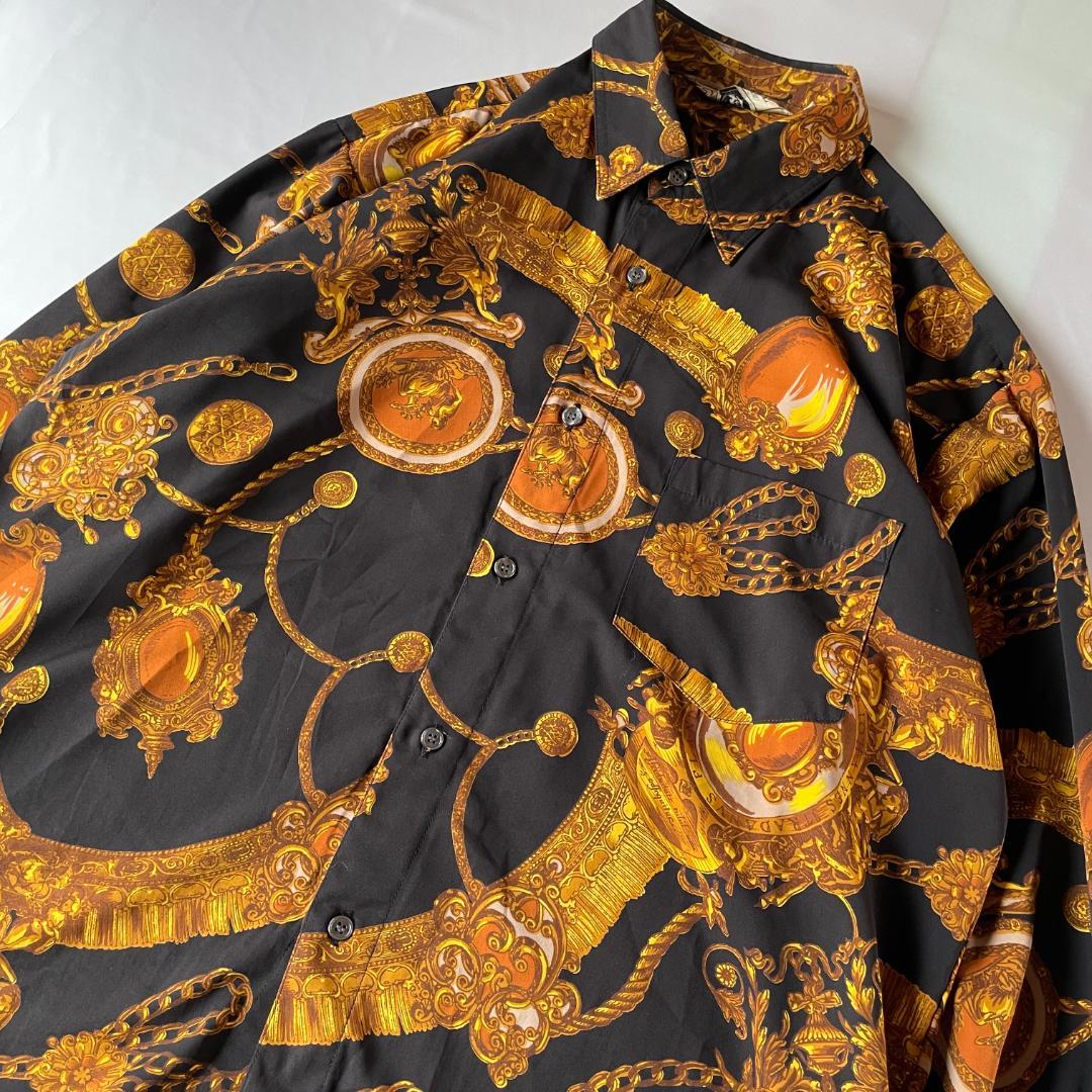 美品　スカーフ柄　ゴールドチェーン　柄シャツ　長袖　シャツ　金黒　サイズL