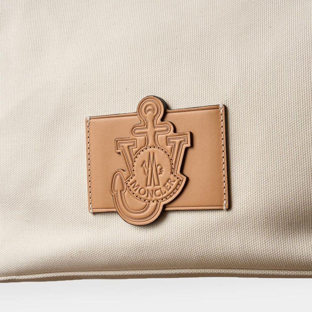 【MONCLER】JW Anderson コラボ トートバッグ ユニセックス ロゴ 新品 国内正規品 MONCLER JW ANDERSONトート バッグ