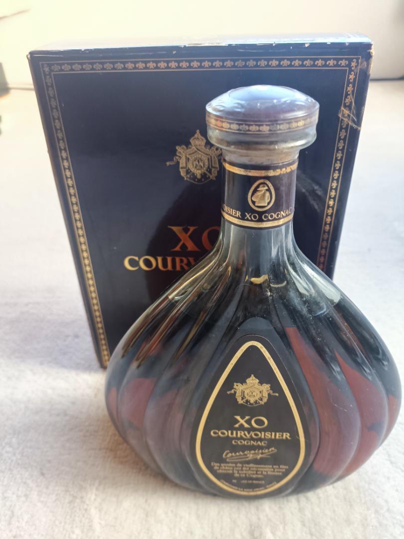 古酒 クルボアジェ XO COGNAC COURVOISIER 700mL