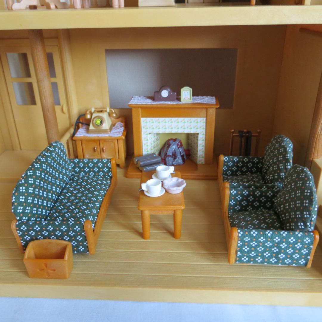 シルバニアファミリー　赤い屋根の大きなお家　家具付き