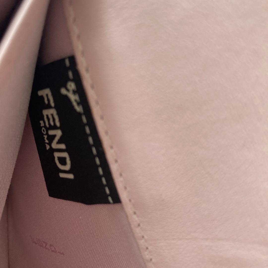 FENDI ベージュ 長財布