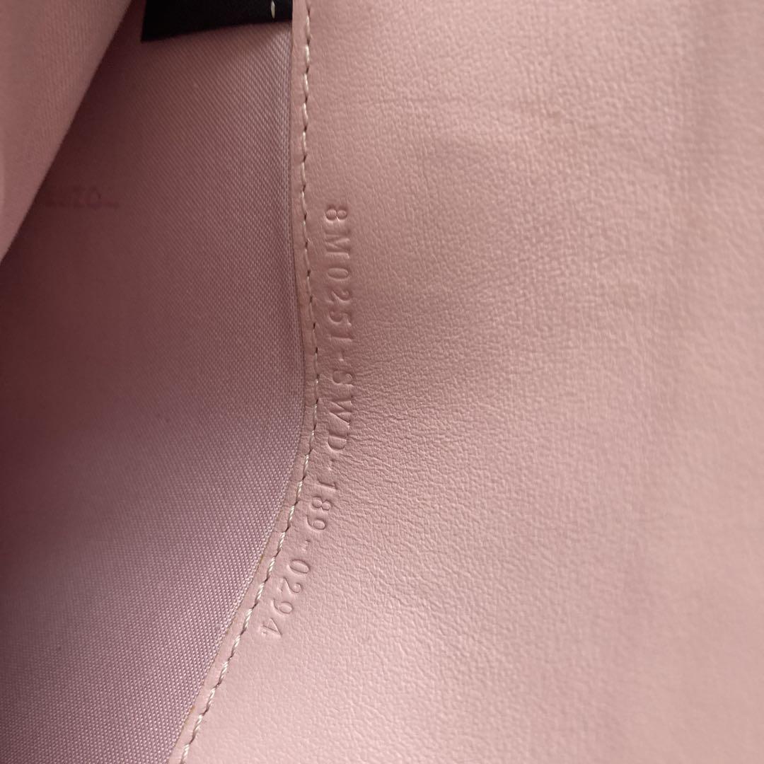 FENDI ベージュ 長財布