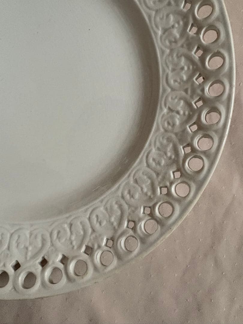 montereauレースレリーフプレート フランスアンティーク傷や汚れあり