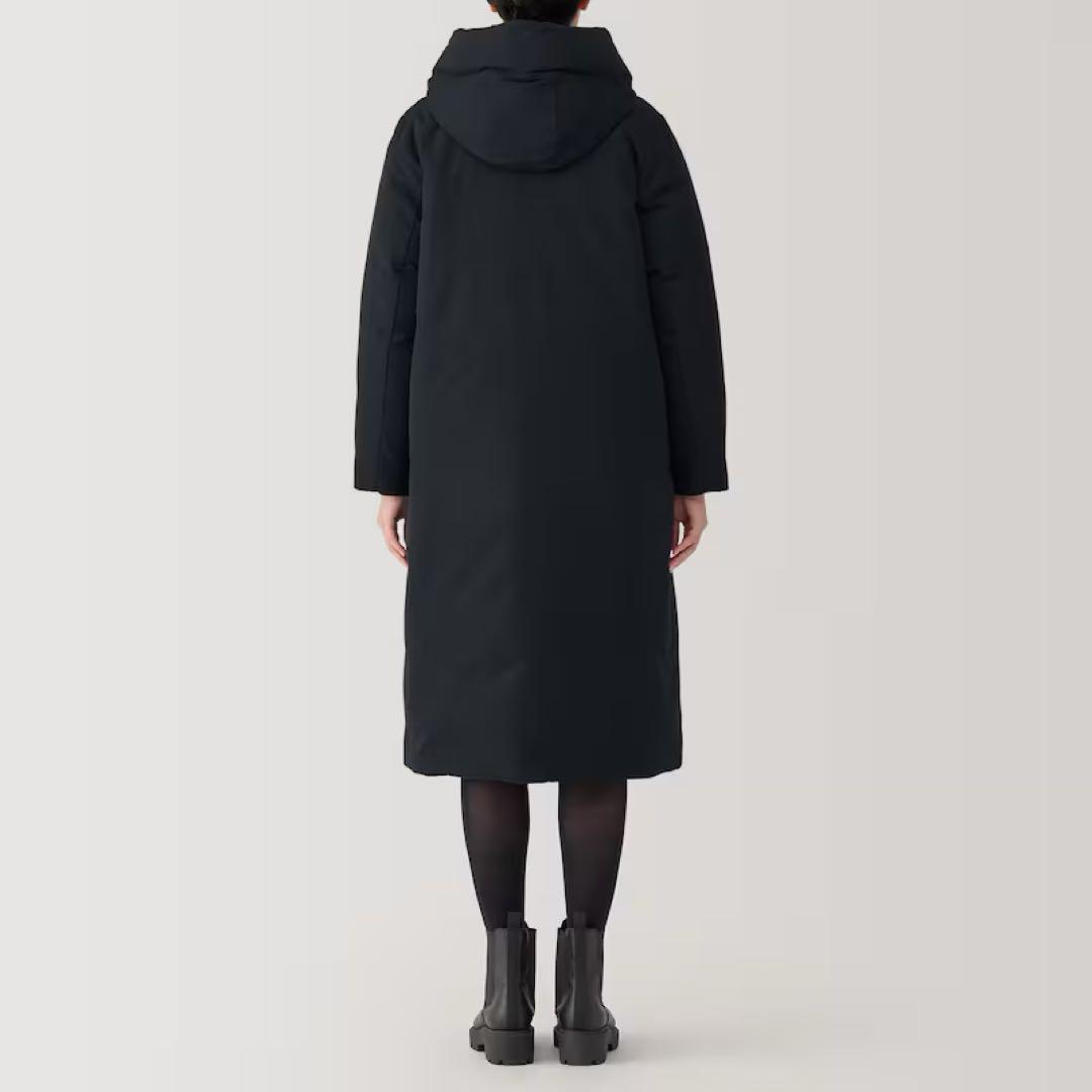 『人気のブラック』無印良品 婦人撥水ダウンロングコート