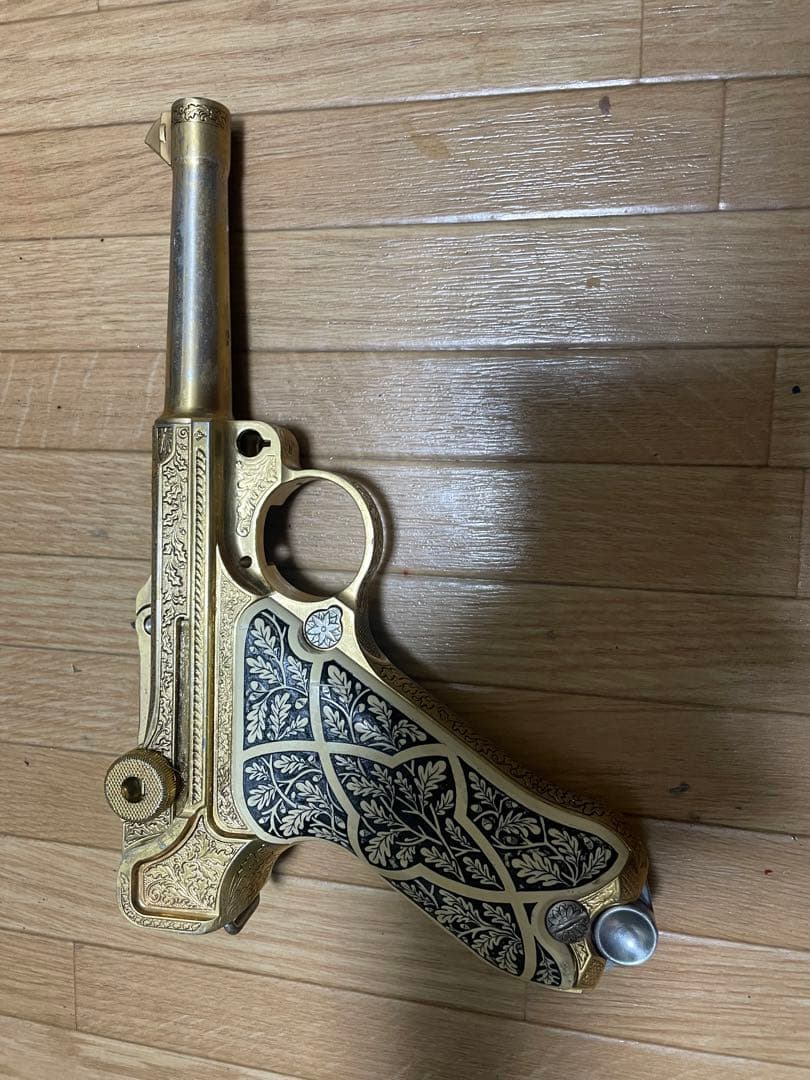 ルガーP08 ゲーリングルガー全体的に状態が悪い