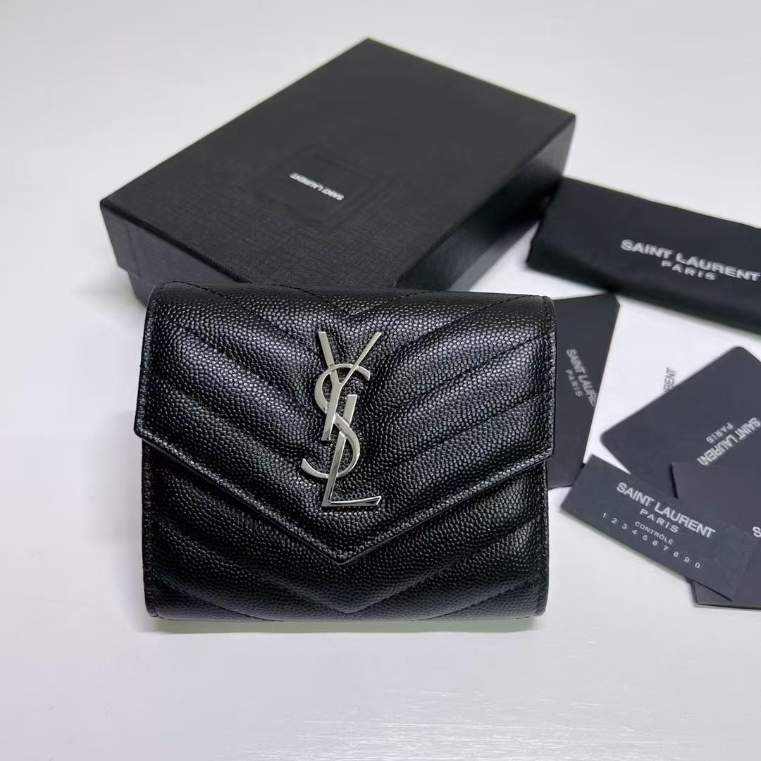 美品 Yves Saint Laurent ブラック三つ折り財布