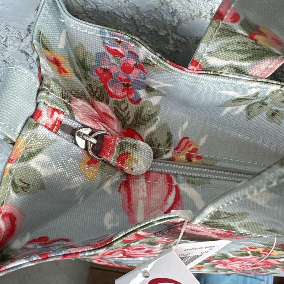 送料無料 いくらから タグ付き]Cath Kidston イングリッシュ キャリーオールバッグ バッグ