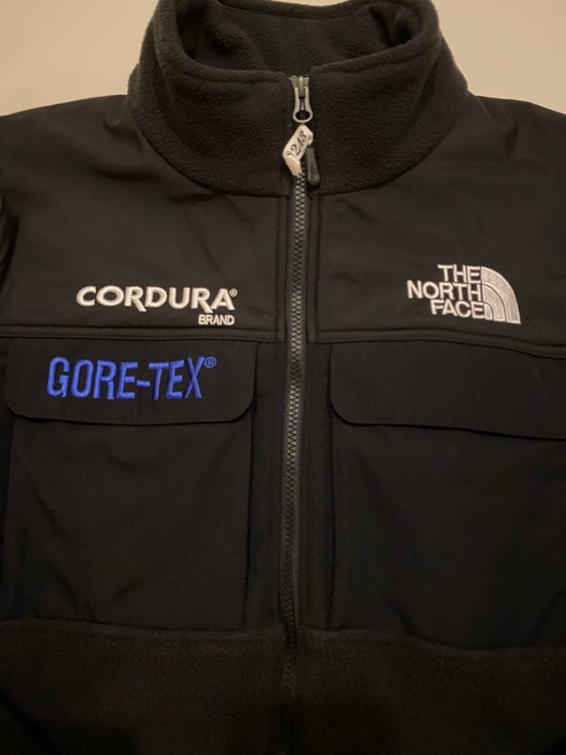 Supreme The North Face Expedition Fleece Supreme The North Face Expedition Fleece