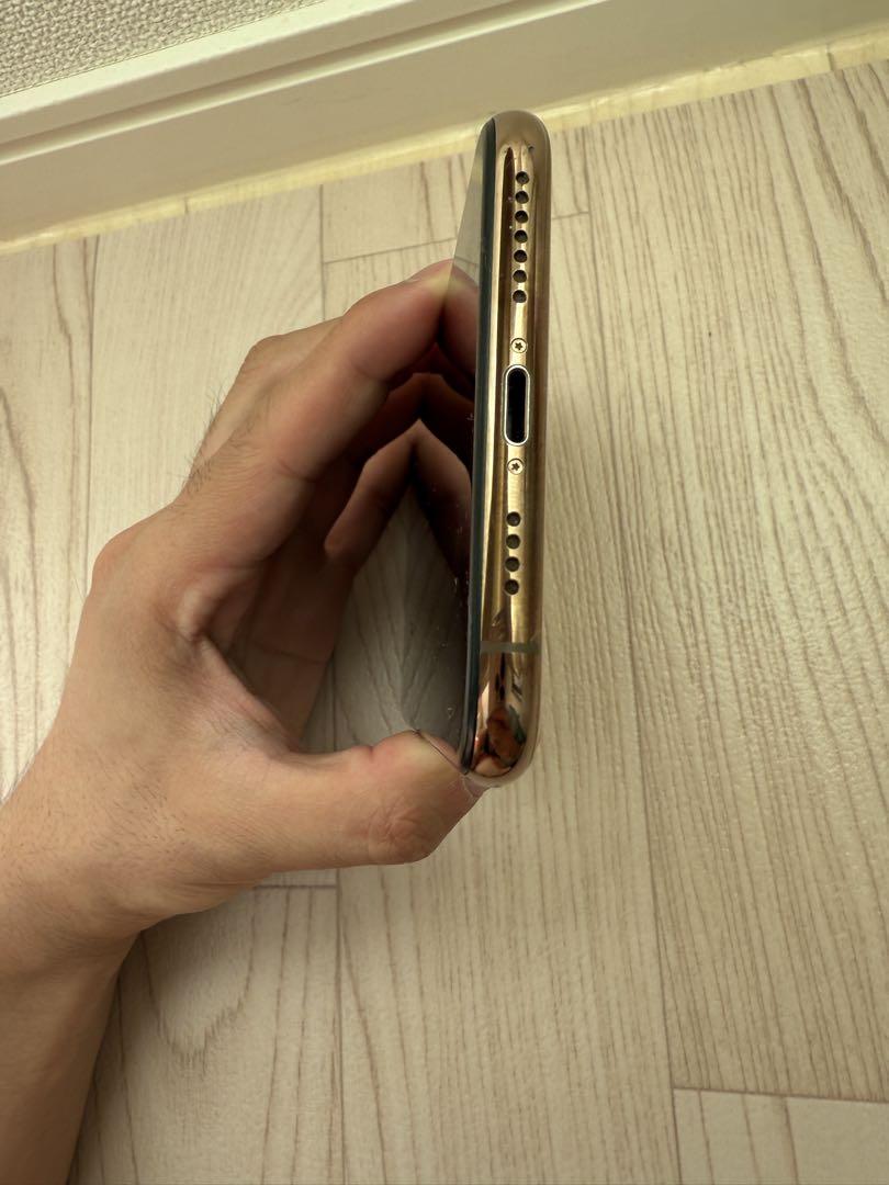 美品】iPhone Xs max ゴールド 64GB SIMロック解除済み